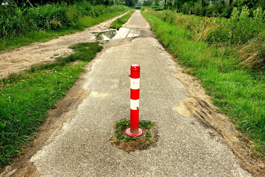 adjustable road block, bike path, no entry post-1845980.jpg